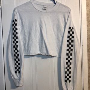 checkered sleeve crop top